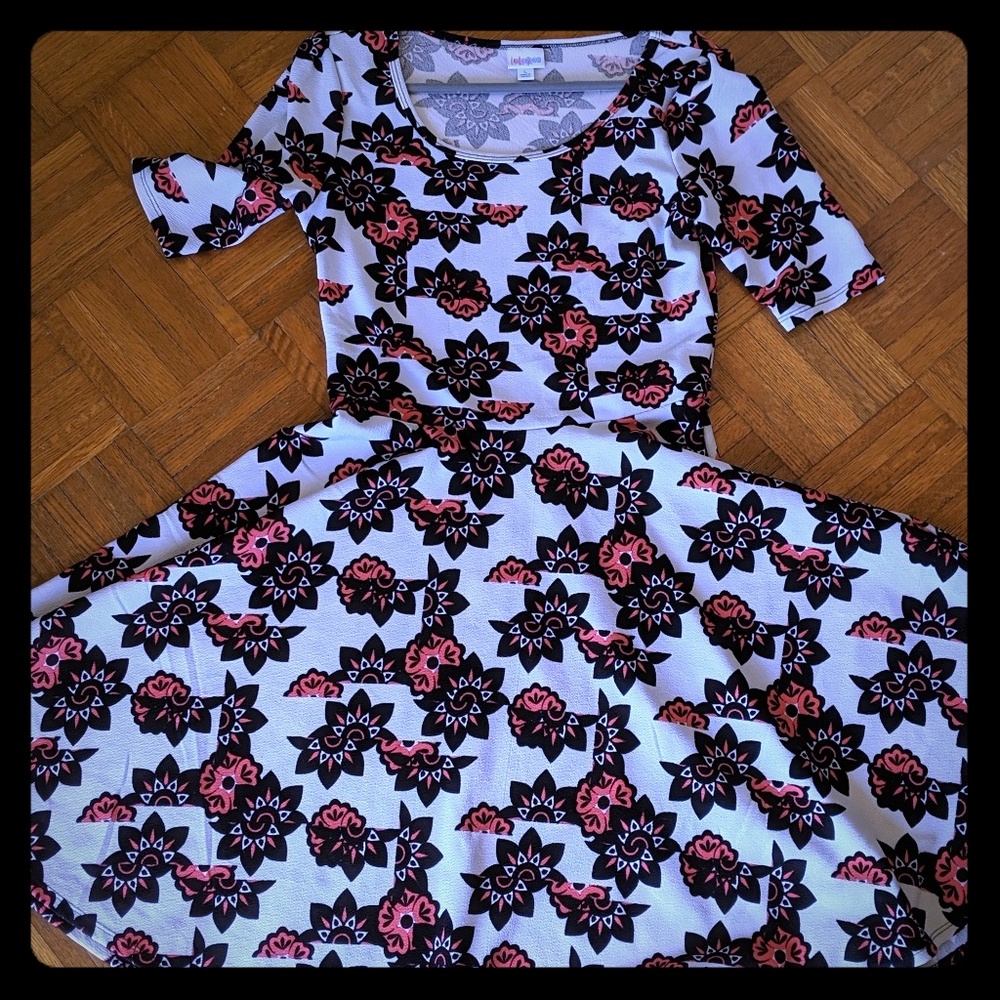 Lularoe Nicole L
